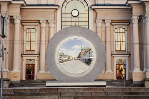 PORTAL_Vilnius.Photo_by_Vilnius_Tech_Linkmenu_fabr