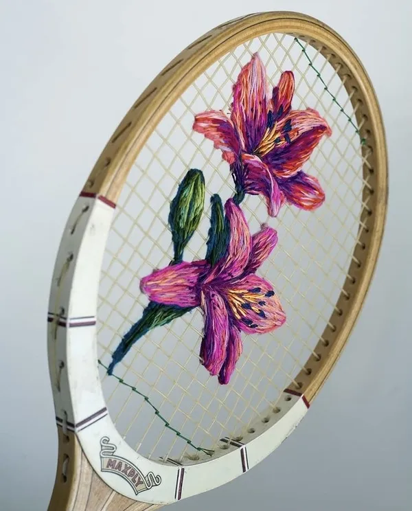 球拍刺繡 Danielle Clough 2