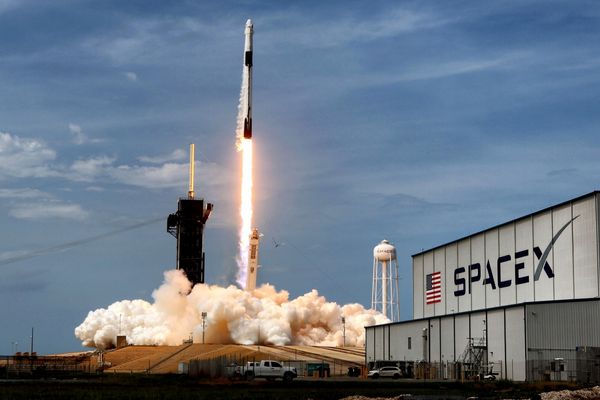  馬斯克下一盤大棋：SpaceX、特斯拉啟動合併協商？雙方盤後股價齊揚