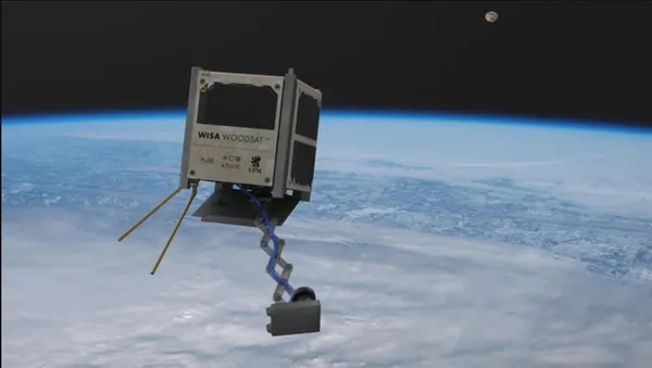 木造衛星.jpg