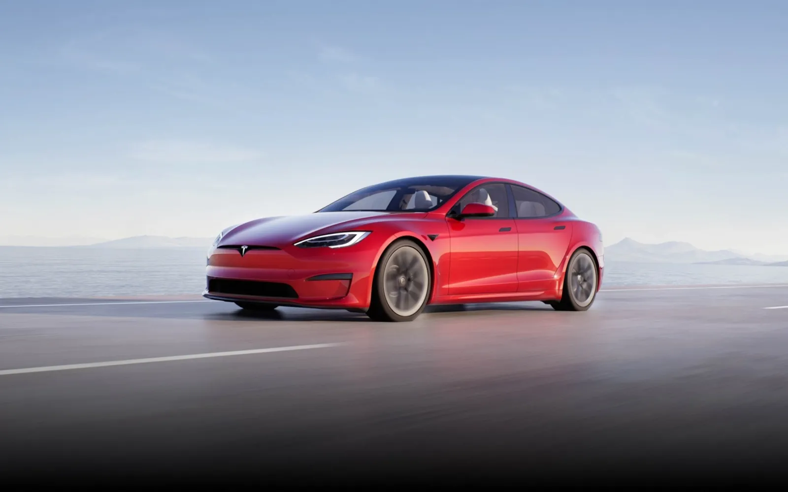 砍掉排檔桿、方向盤改成方形！特斯拉 Model S Plaid 的「革命式創新」背後有何佈局？