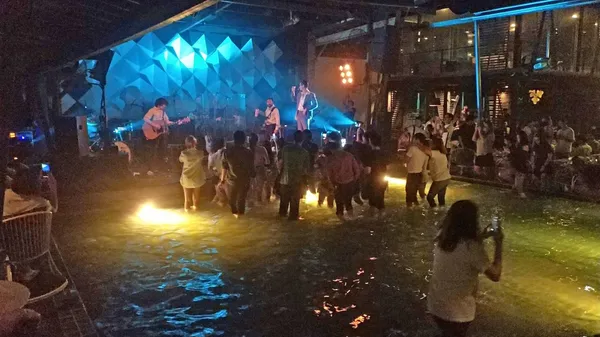 宜居移居_船橋彰
