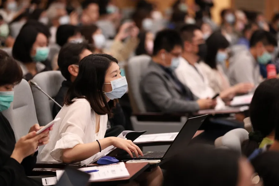 轉型在即，人才派訓課程怎麼選？2500+企業指定「新商業學校」，成商管學習領導品牌