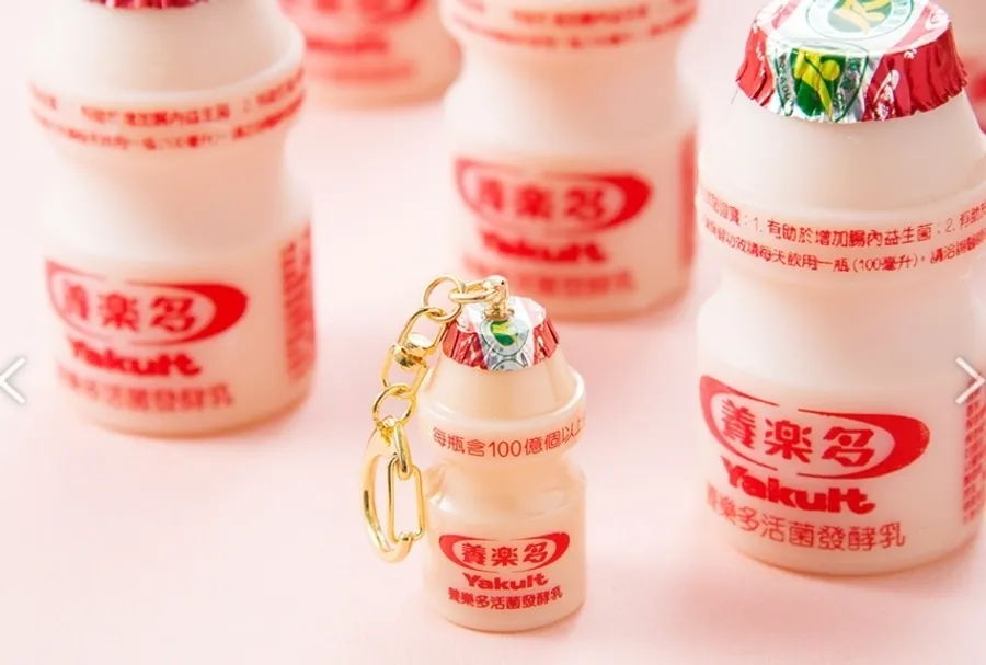酸酸甜甜的養樂多變身悠遊卡！經典味道帶著走，8月24日開始預購
