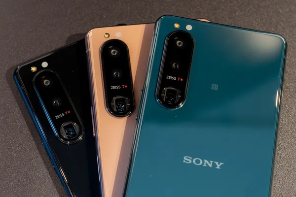 Xperia 5 III