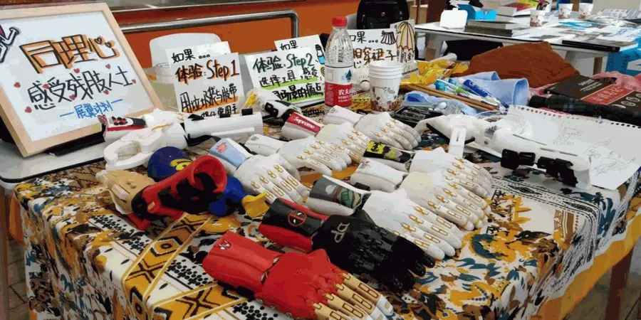 幫助肢障孩子再拿起物品！要打造一個3D列印義肢，背後需要哪些努力？