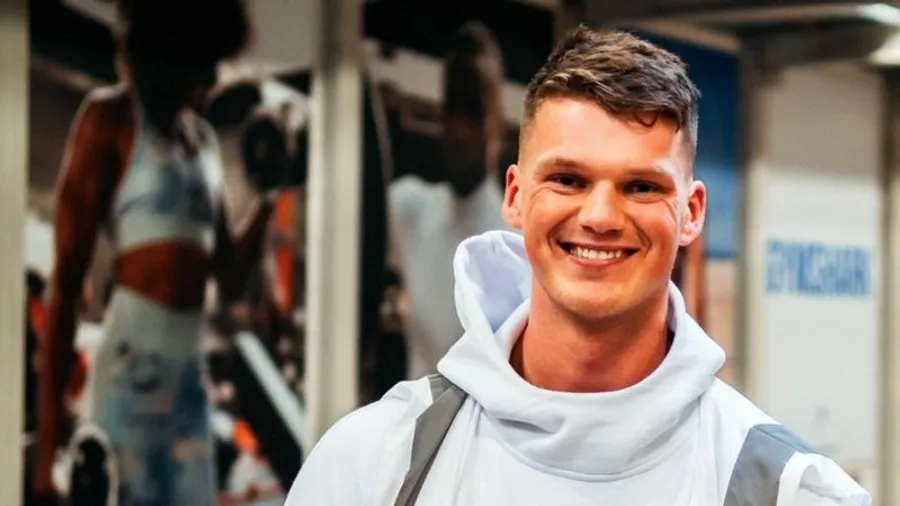 從披薩小弟到市值10億英鎊的健身服飾品牌CEO，GYMSHARK創辦人：善用社群媒體的力量