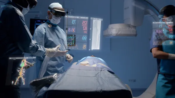 飛利浦與微軟合作，利用 HoloLens 2開發基於混合實境的未來手術室