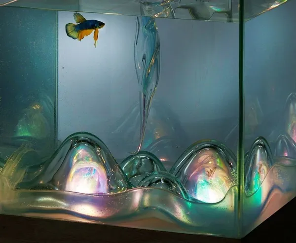 Hayne Park_Volcano and Iceberg_31x31x30_glass, led