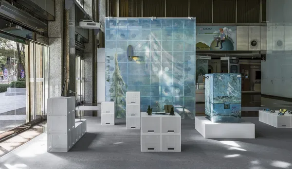 台電退役變電箱開展！不只循環再製「台電熱墊」，更變身桌鐘、書擋、錯視盤等生活物件，封存時光之美