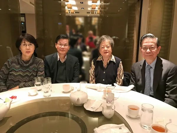 翁啟惠家人