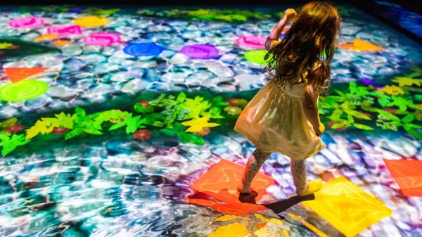 【專訪】teamLab 親解：一座「未來遊樂園」如何找回人與人、人與萬物之間遺失的連結？