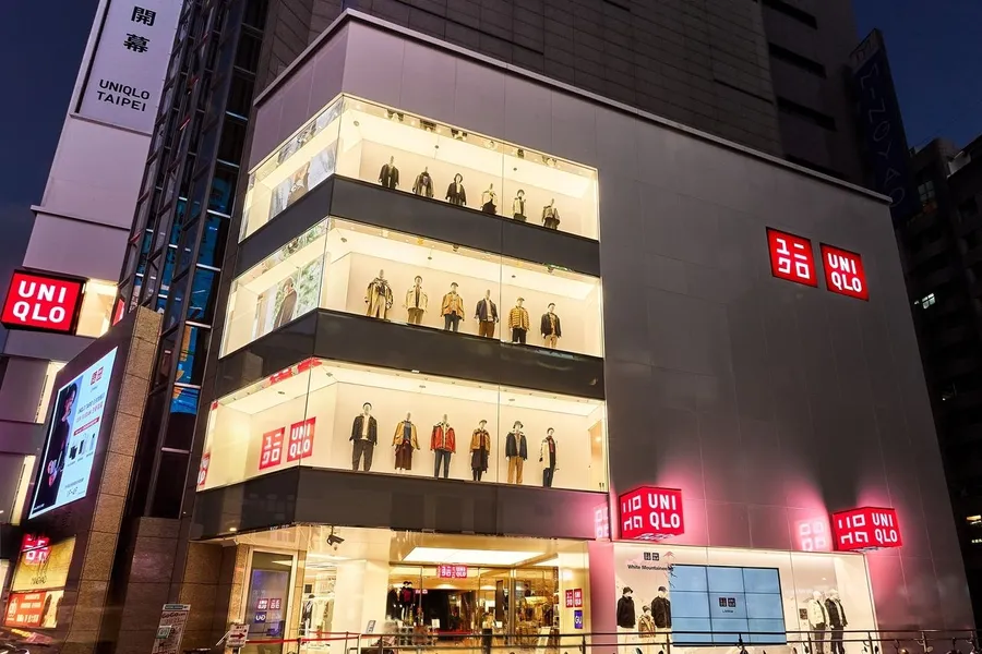 UNIQLO Taipei旗艦店開箱！99元能買花，還有維力、黑松聯名潮T，亮點一次逛