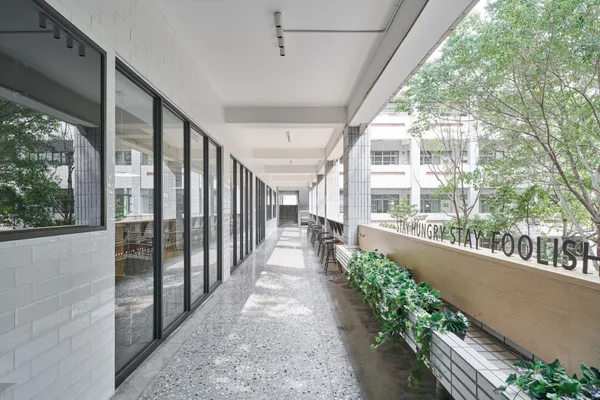大秝設計 台中漢口國中圖書館 01.jpg