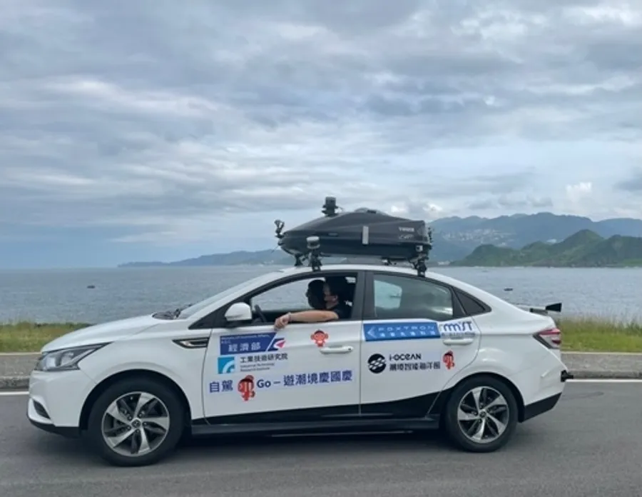 鴻華先進電動自駕車基隆潮境公園首度公開展示！開放民眾試乘體驗國產科技力