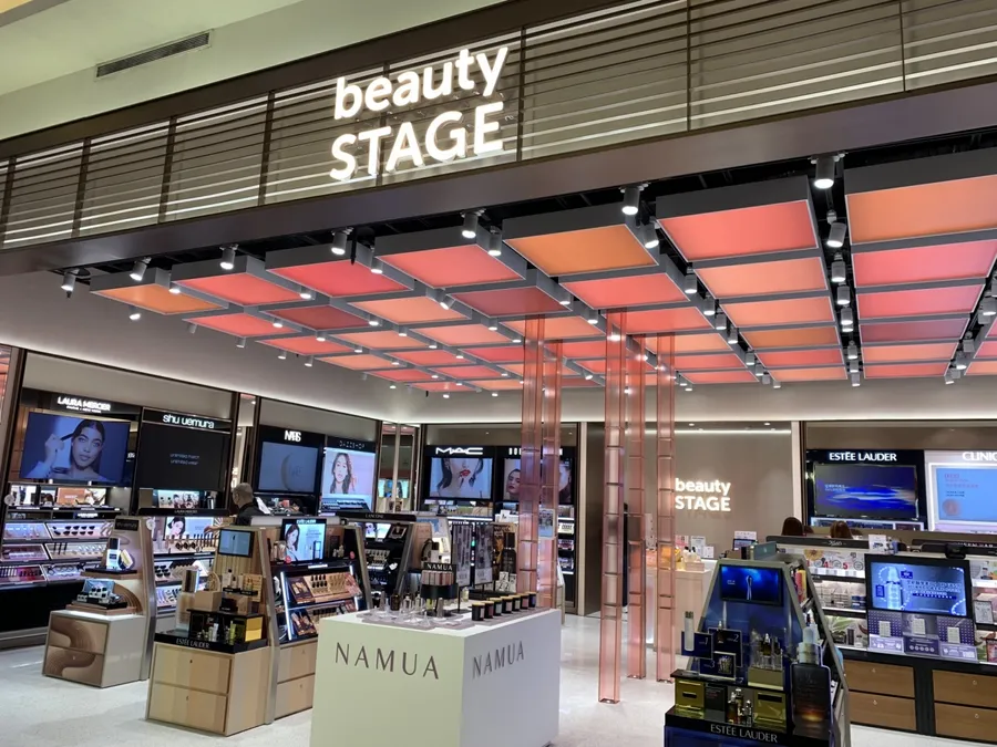 新光三越「台版Sephora」進駐環球購物中心，美妝複合店成軍1年為何擄獲3萬Z世代鐵粉？