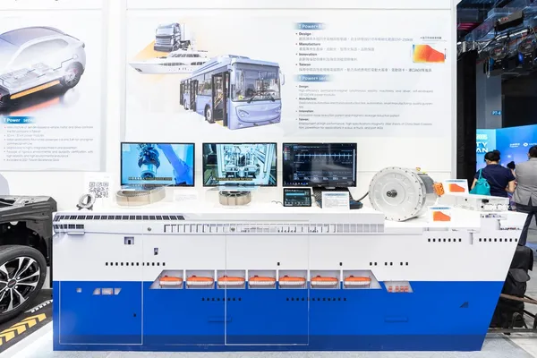 東元電動車動力系統T Power+，可適用於電動大客車、重型電動貨卡、港口AGV、渡輪等大型載具.j