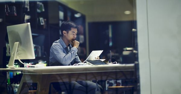  反正活不到退休，何必存退休金？前 Google 工程師：AI 滅世機率破 5 成