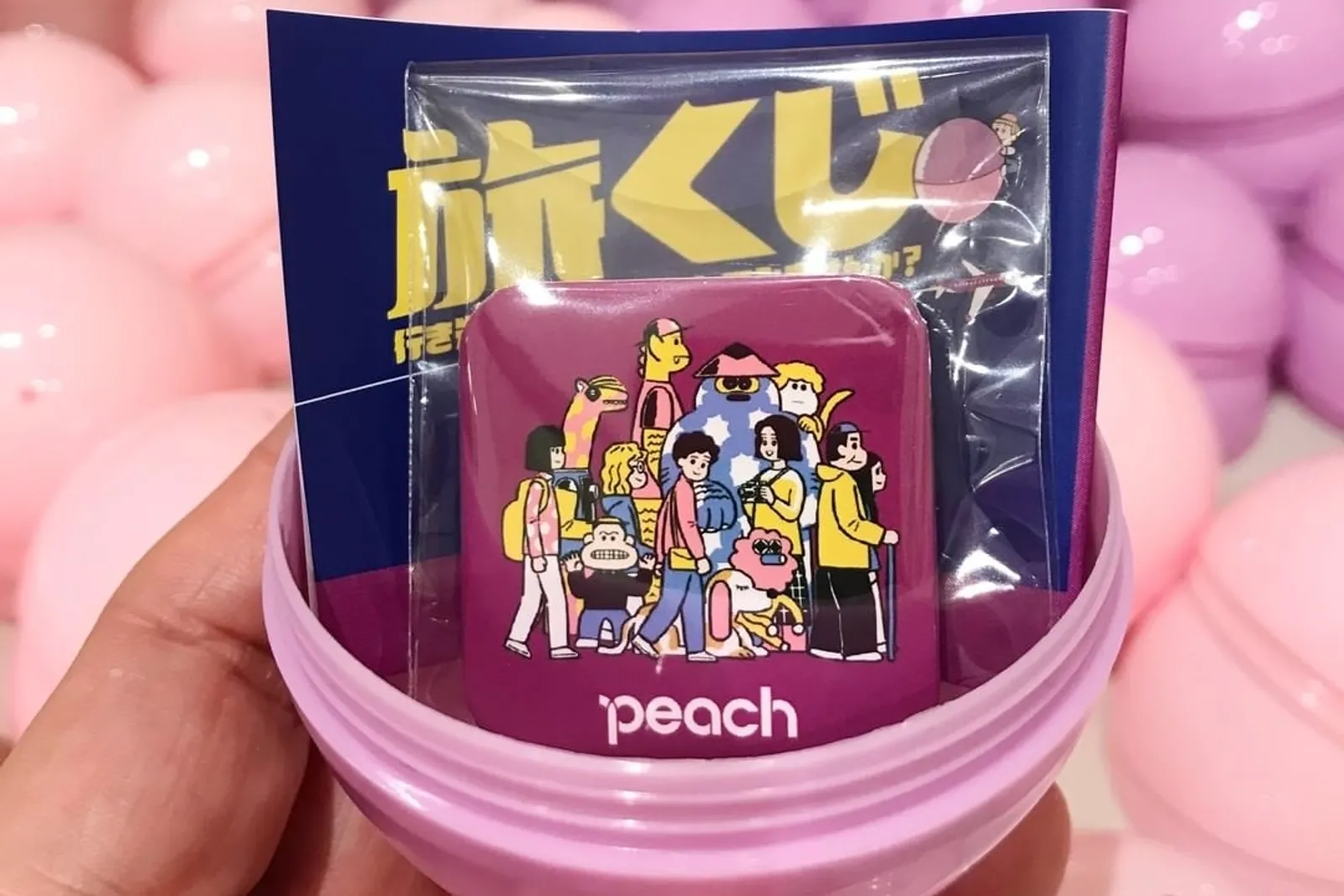 用扭蛋決定下趟旅行目的地！樂桃推機票扭蛋機，兩個月熱銷 3,000 顆