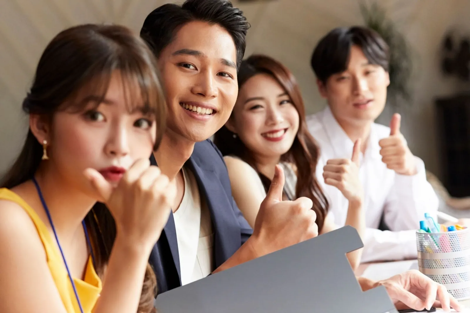 外媒實測 5 大 AI 工具：這款超越 ChatGPT、Gemini 奪第一！黃仁勳也愛用