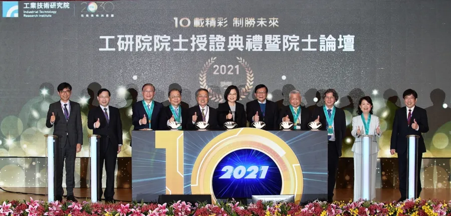 台灣在零碳議題上吃虧！業界建議：應重視中小企業減碳、電動車是機會