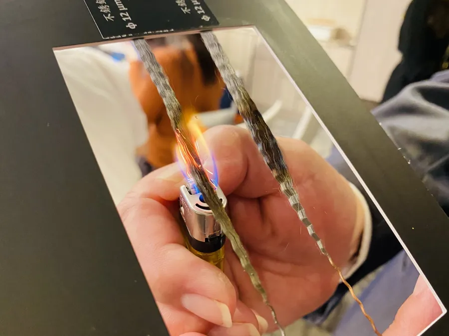 一斤白鐵做成1/40頭髮細紗！金鼎科蹲6年苦窯，打下全球車用玻璃模布半壁江山