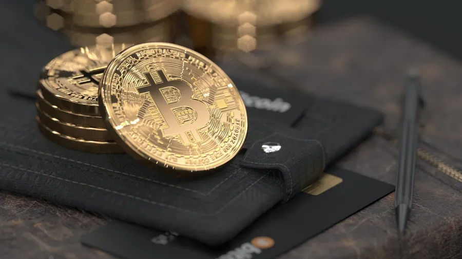 華爾街加速擁抱加密貨幣，金融精英為何引頸期盼比特幣ETF登場？