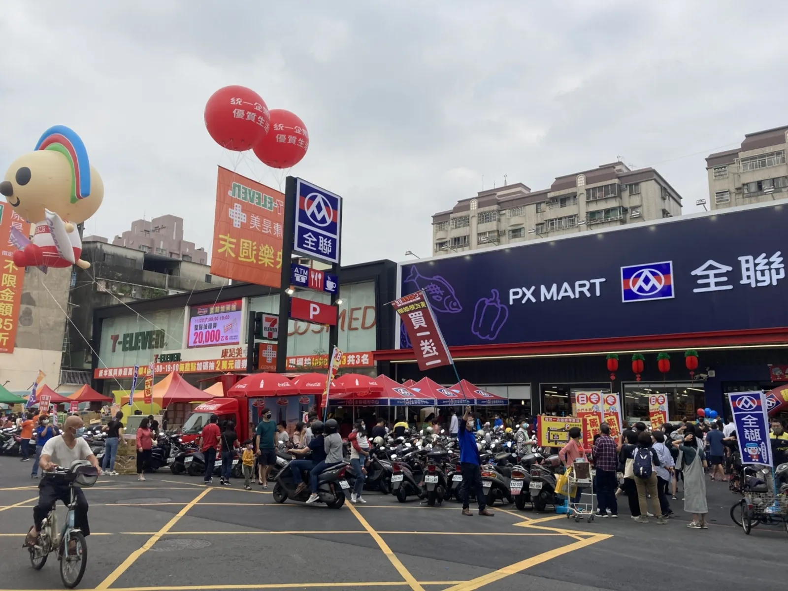 全聯併大潤發的 2 大策略，如何抵禦超商、量販夾擊？