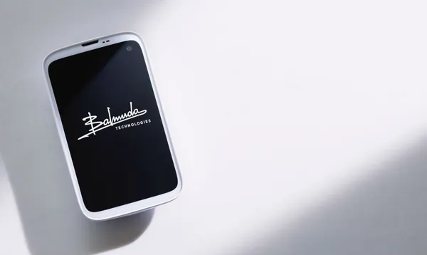 BALMUDA Phone