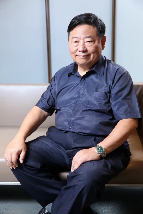 饗賓集團董事長陳啟昌