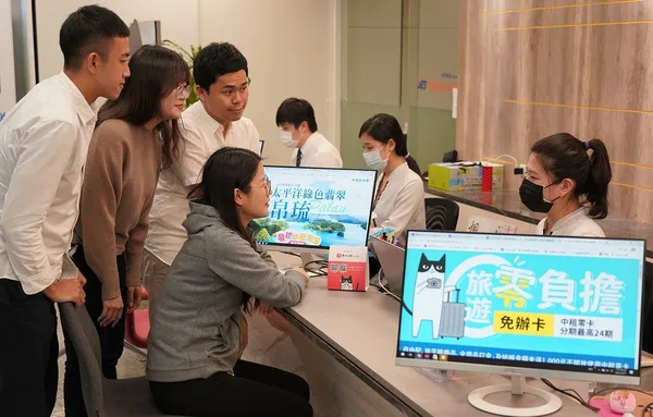 中租零卡_徵審模型