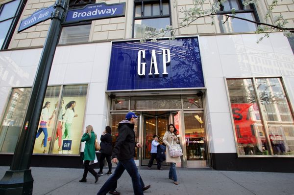  GAP 集團也要賣化妝品！快時尚品牌跨足美妝市場，是延續優勢還是自找麻煩？