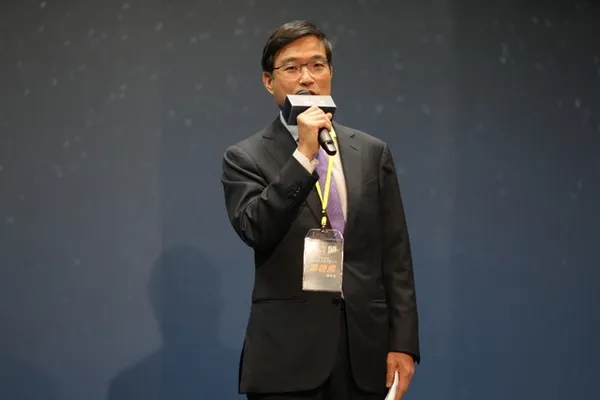 創投公會理事長邱德成.jpeg