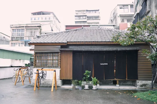 台北最美單車咖啡廳「tokyobike」！落腳萬華新富町，獨棟木造日式古蹟建築