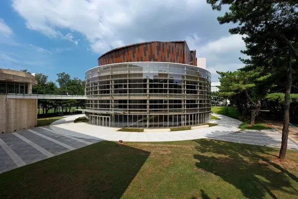 中央大學大禮堂.jpg
