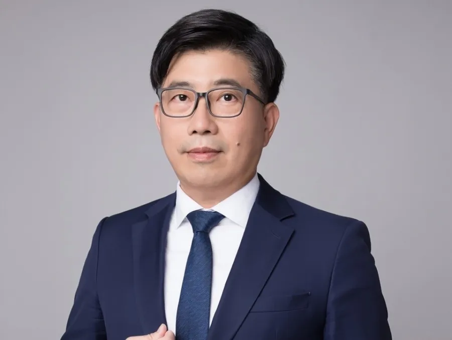 十年晉升台灣默克董事長！李俊隆推領導者必讀3本書：借鏡偉人經驗，困境中也能逆風翻盤