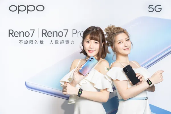OPPO Reno7