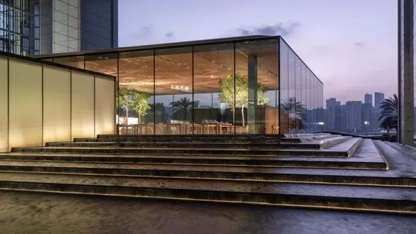 Apple Yas Mall