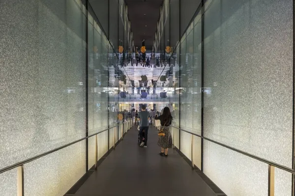 Apple Yas Mall