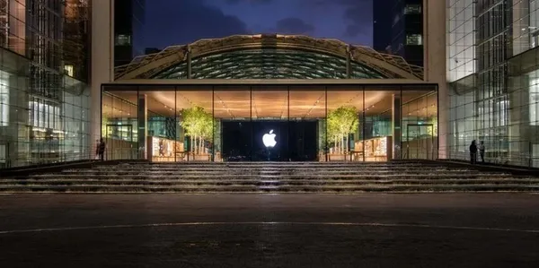 Apple Yas Mall