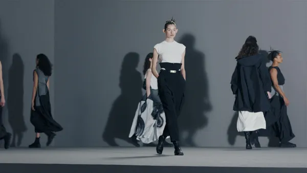 ISSEYMIYAKE_005.jpg
