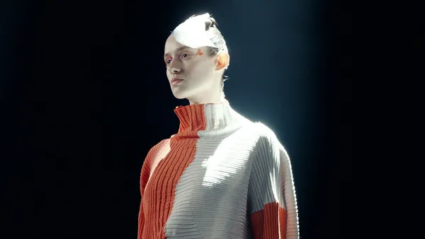 ISSEYMIYAKE_011.jpg