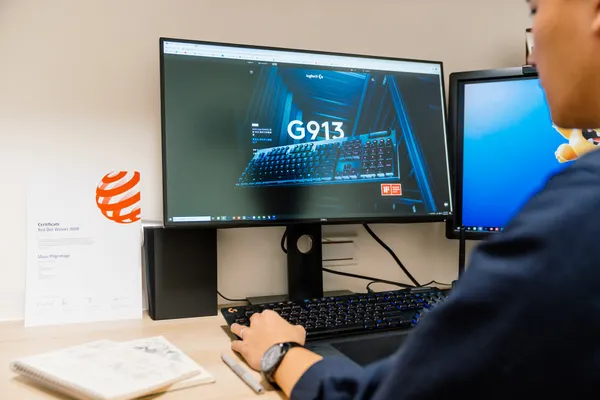 Logitech G G913_02