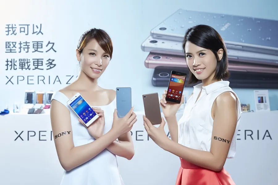 通膨又疫情衝擊經濟表現，換機需求買氣悲觀，智慧型手機全年再下調降至13.33 億支