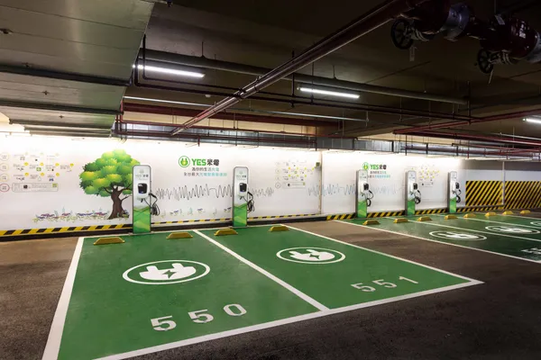 裕電能源京站B5充電站