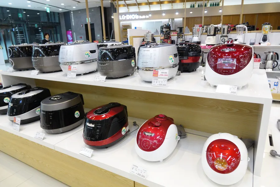 晶片荒燒到家用電器，日本洗衣機、冰箱大缺貨，部分冷氣出貨得等到9月