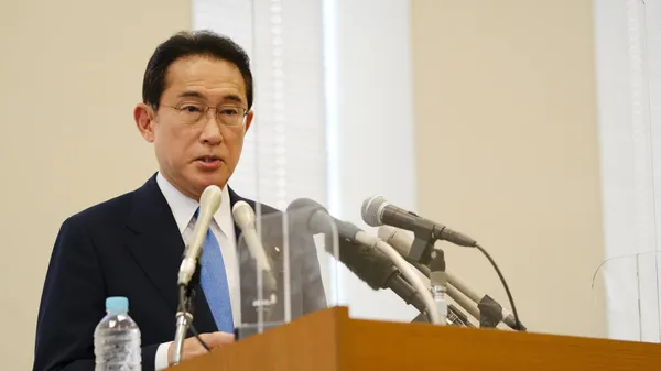 岸田文雄