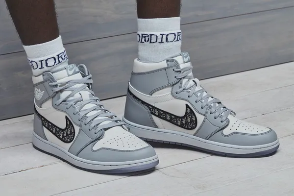 AIR JORDAN DIOR