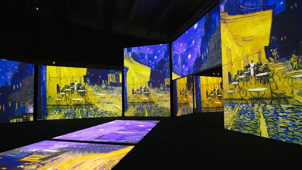 《再見梵谷-光影體驗展》台南登場！新增〈夜晚的露天咖啡館〉實景和〈向日葵〉鏡像反射藝術裝置