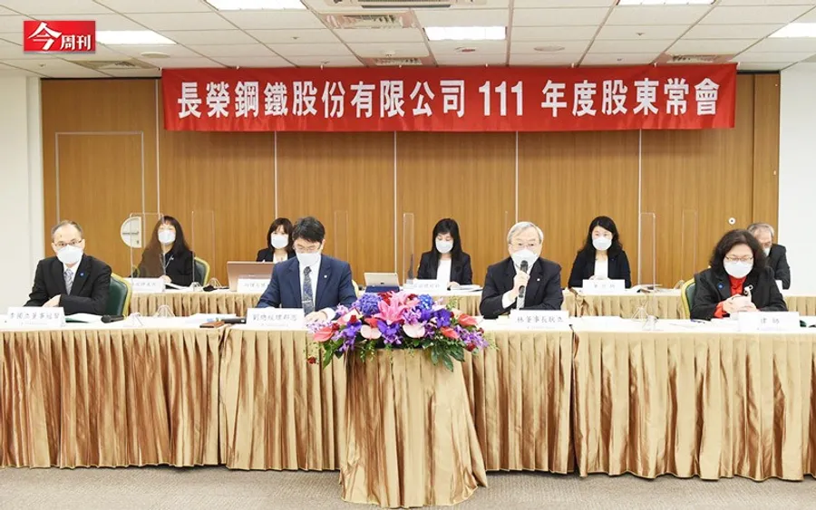 長榮集團兄弟兵戎相見，弟弟派配票失誤丟長榮鋼，下一站決戰長榮航